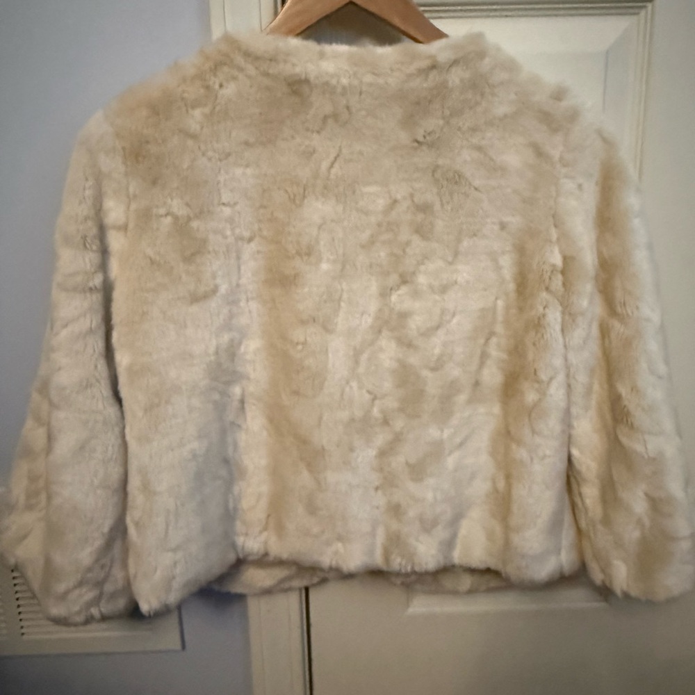 Primark Cream Teddy Jacket
US size is 6-8 ; UK 10 - Picture 4 of 4
